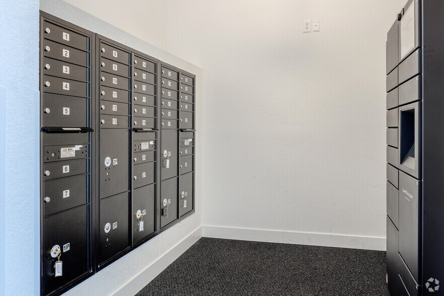 More Photos Of 3890 W Colfax Ave, Denver Apartments For Sale