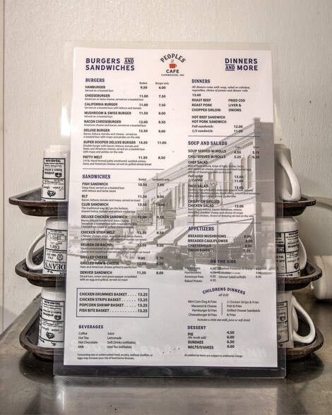 More Photos Of 118 Main St S, Cambridge Storefront For Sale