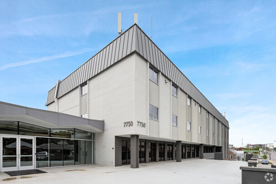 More Photos Of 7700-7750 Clayton Rd, Richmond Heights Office For Sale