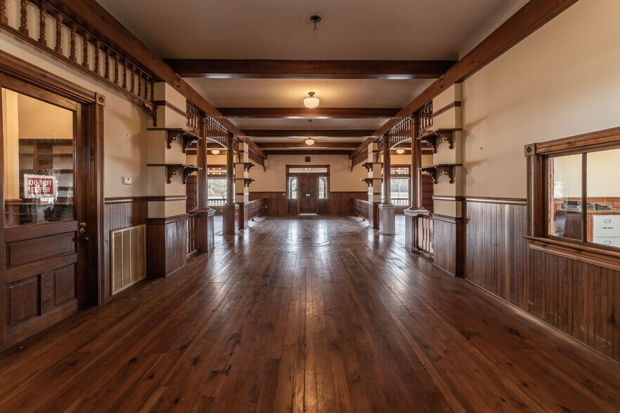 More Photos Of , Marion Unknown For Sale