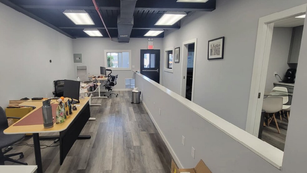 More Photos Of 9411 Ditmas Ave, Brooklyn Warehouse For Lease