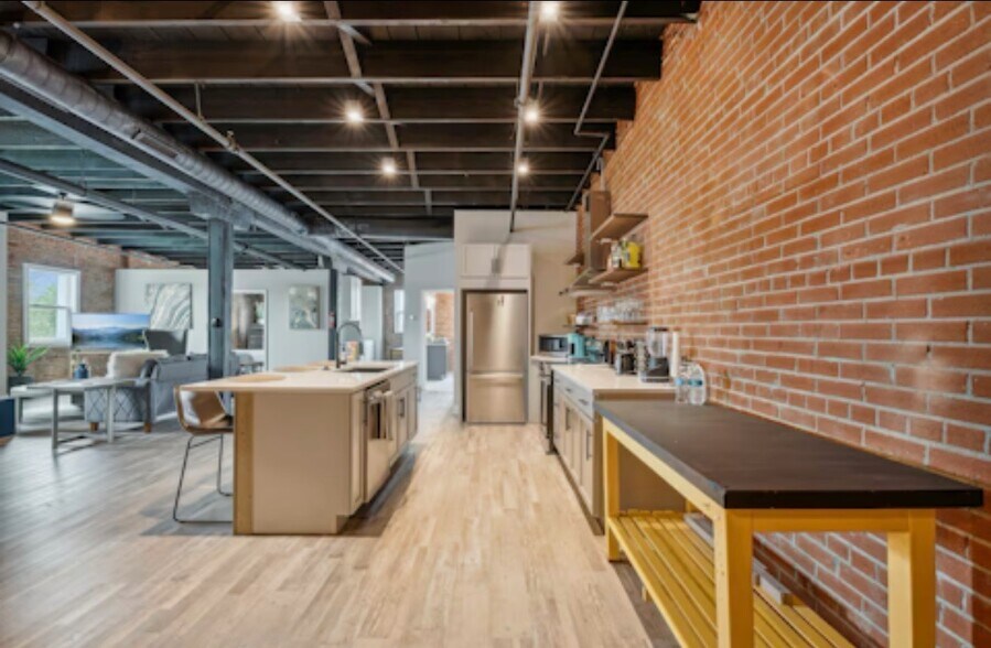 More Photos Of 1609-1619 North Broadway, Saint Louis Apartments For Sale
