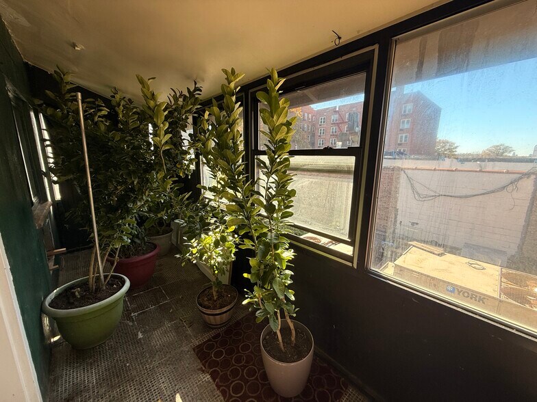 More Photos Of 40-04 73rd St, Woodside Office For Lease