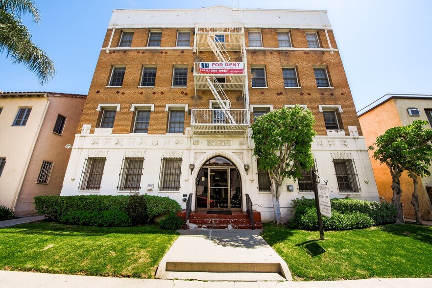 More Photos Of 456 S Cochran Ave, Los Angeles Apartments For Sale