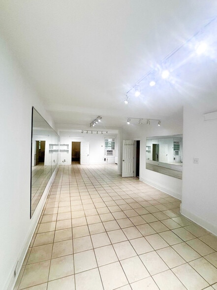 More Photos Of 1454 Park Rd NW, Washington Storefront For Sale
