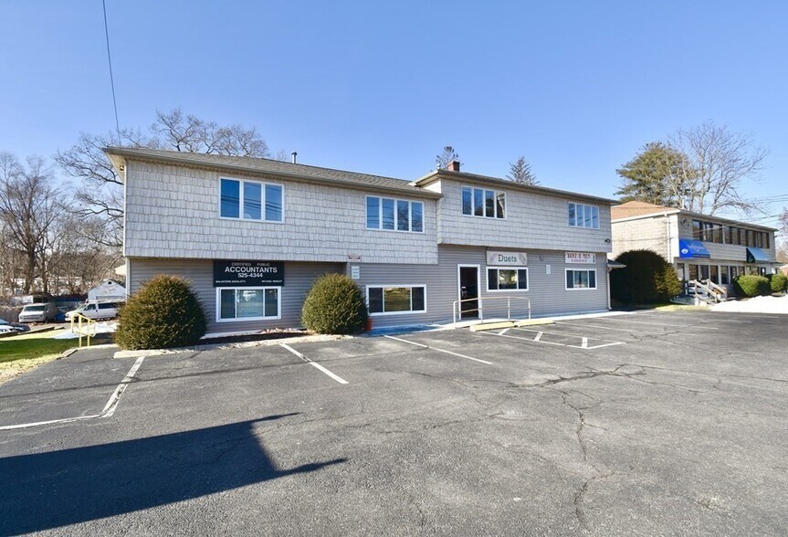 42 Harkness Ave