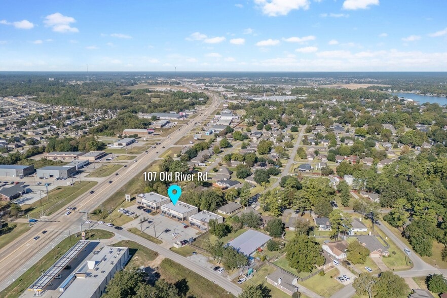 More Photos Of 107 Old River Rd, Montgomery Storefront For Sale