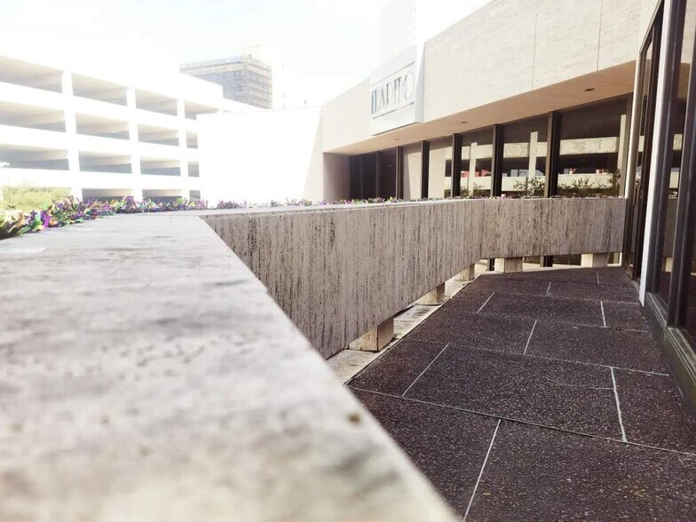 More Photos Of 2121 Market St, Galveston Coworking Space