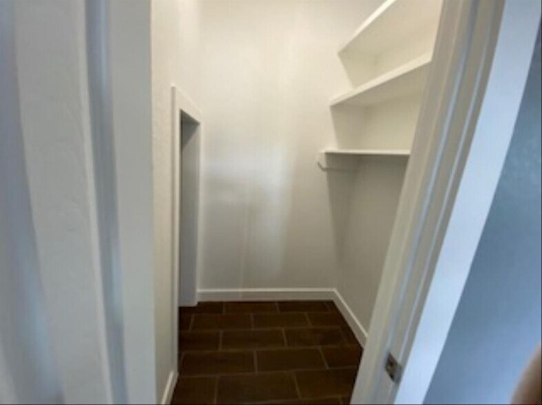 More Photos Of 5901 County Road 675B, Rosharon Warehouse For Sale