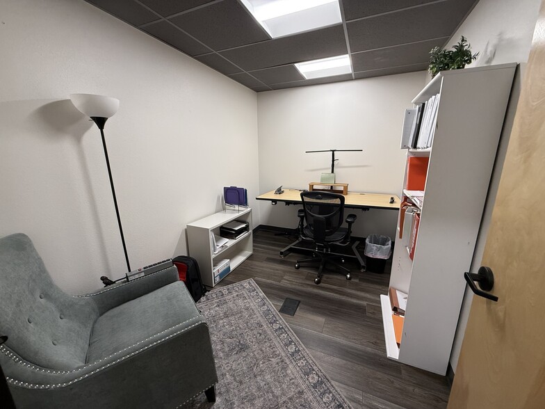 More Photos Of 5700 E Evans Ave, Denver Showroom For Lease