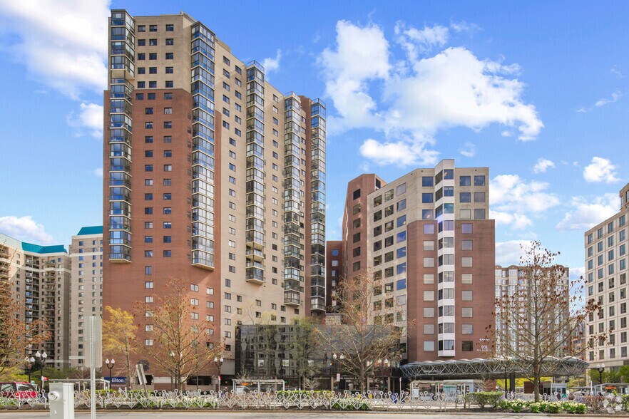 More Photos Of 901 N Stuart St, Arlington Office For Lease