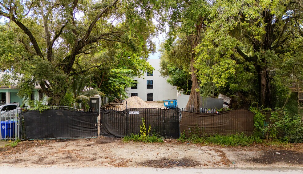 More Photos Of 7521 NE 3rd Ct, Miami Land For Sale