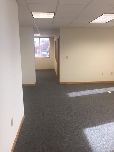 More Photos Of 6645 Delmonico Dr, Colorado Springs Office For Sale