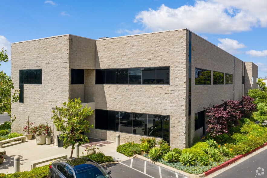 More Photos Of 22362 Gilberto, Rancho Santa Margarita Office For Lease