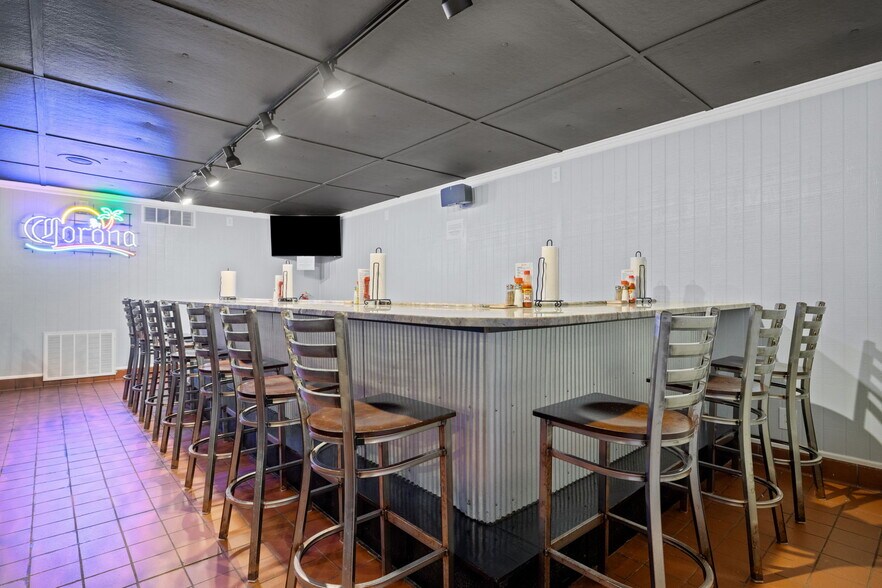 More Photos Of 2383 Hwy 58, Swansboro Restaurant For Sale