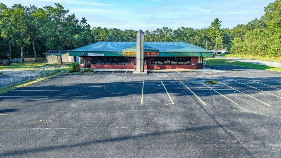 More Photos Of 3287 W Houghton Lake Dr, Houghton Lake Freestanding For Lease