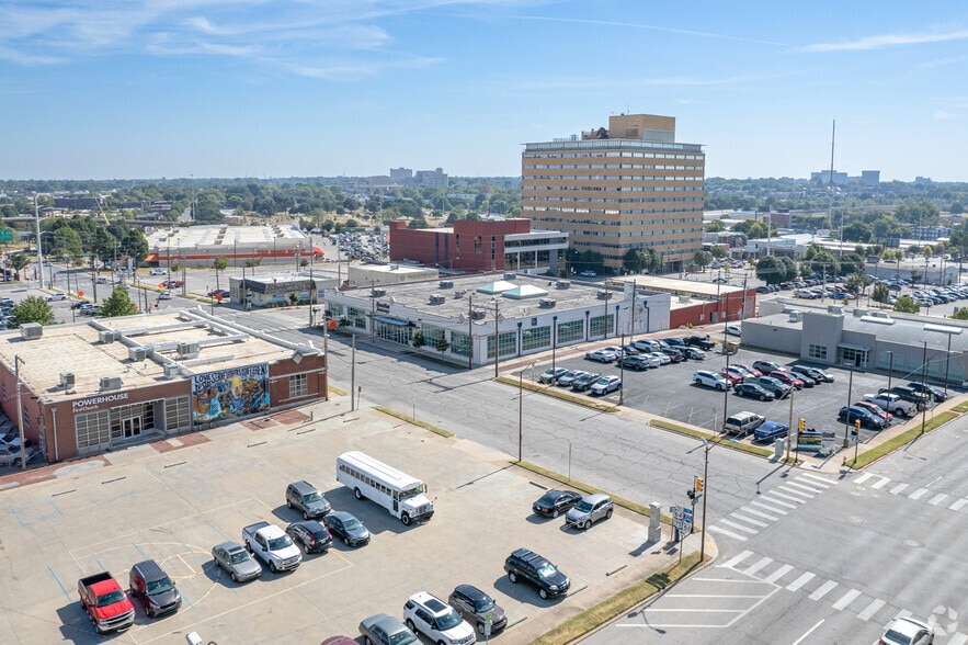 More Photos Of 220 E 8th St, Tulsa Office For Lease
