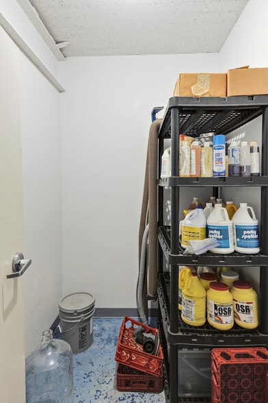 More Photos Of 2270 Salscheider Ct, Howard Warehouse For Sale