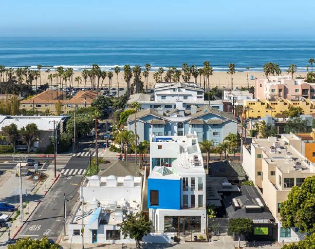 More Photos Of 2224 Main St, Santa Monica Office Residential For Sale