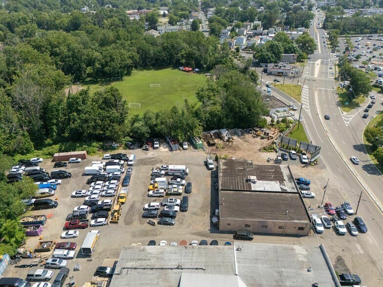 More Photos Of 2530 Springfield Ave, Vauxhall Land For Lease