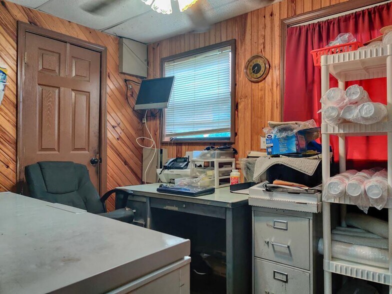 More Photos Of 19062 Main St W, Huntingdon Specialty For Sale