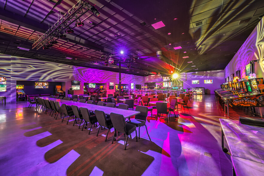 More Photos Of 5321 Cameron St, Las Vegas General Retail For Sale