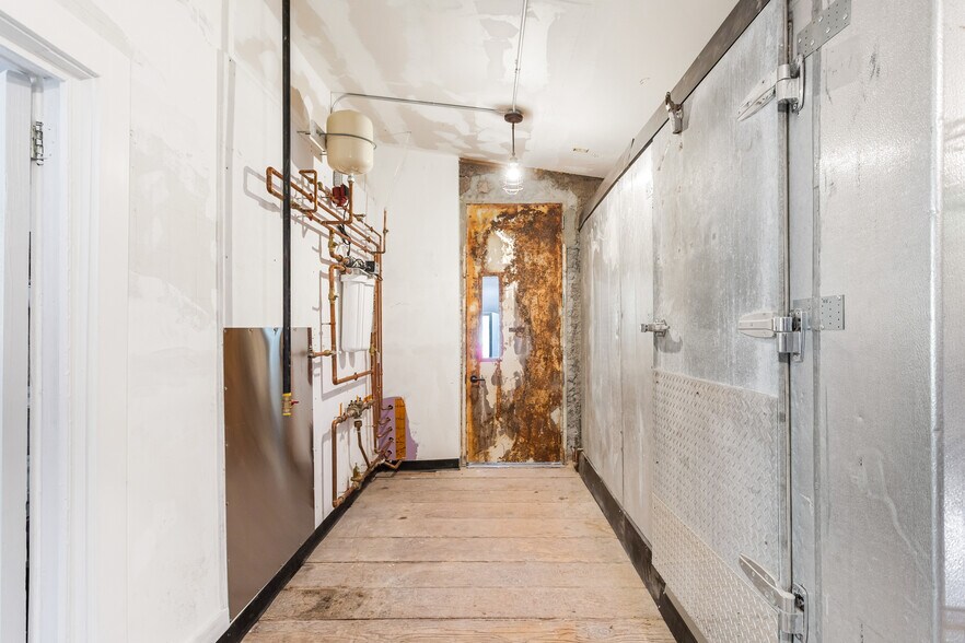 More Photos Of 72-78 Main St, Bisbee General Retail For Sale