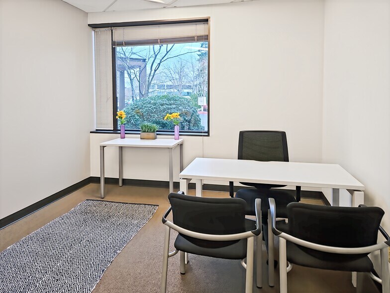 More Photos Of 11335 NE 122nd Way, Kirkland Coworking Space