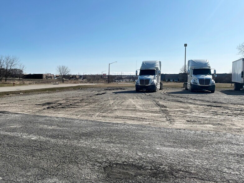 More Photos Of 5523 Integrity Way, Appleton Flex For Sale