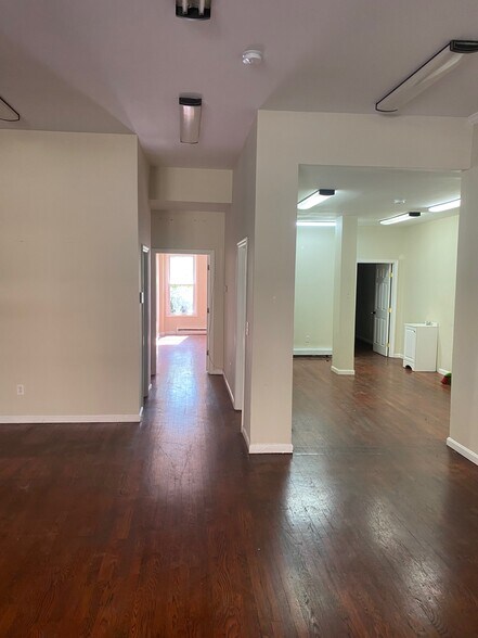 More Photos Of 372 Summit Ave, Jersey City General Retail For Sale