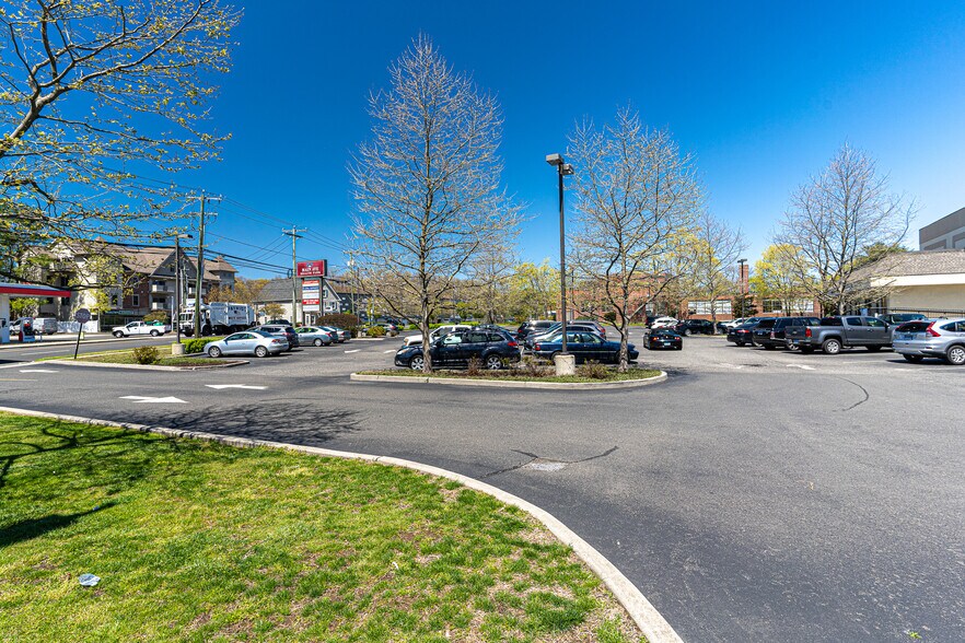 More Photos Of 346 Main Ave, Norwalk Restaurant For Lease