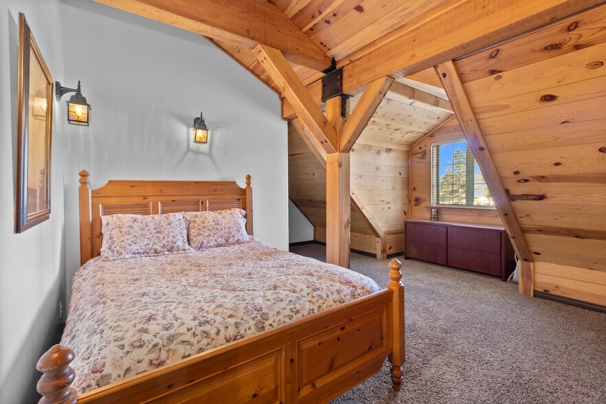 More Photos Of 1613 Black Canyon Rd, Heber Lodge Meeting Hall For Sale
