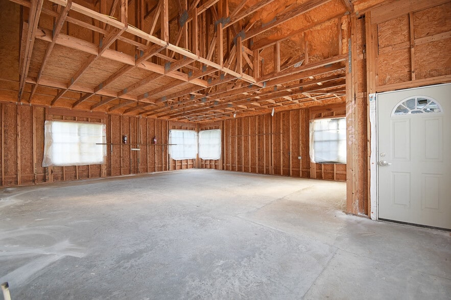 More Photos Of 5911 Timuquana Rd, Jacksonville Medical For Lease