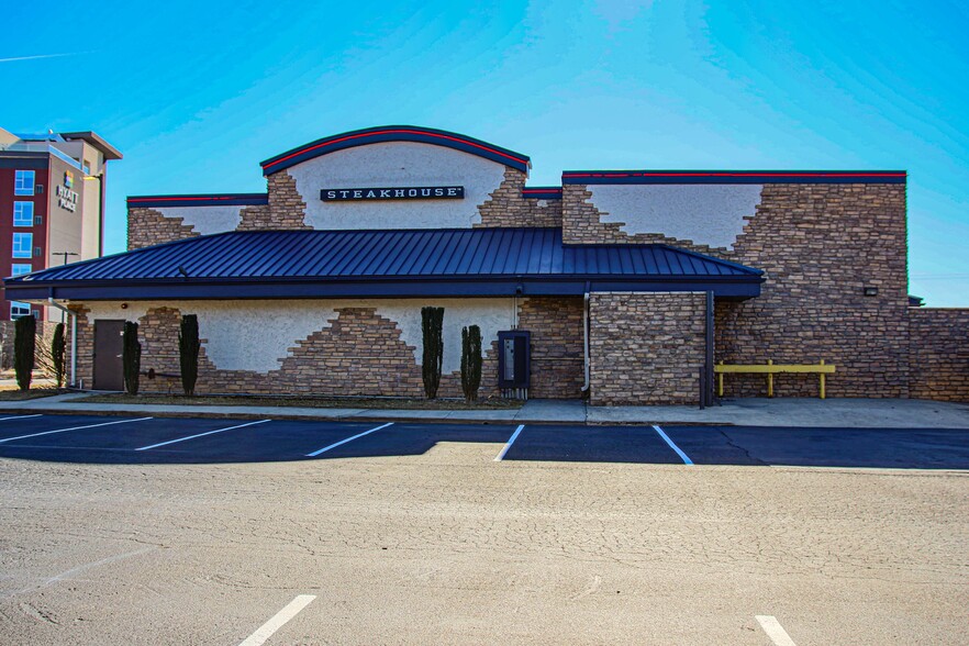 Primary Photo Of 341 Rockwood Rd, Arden Restaurant For Lease