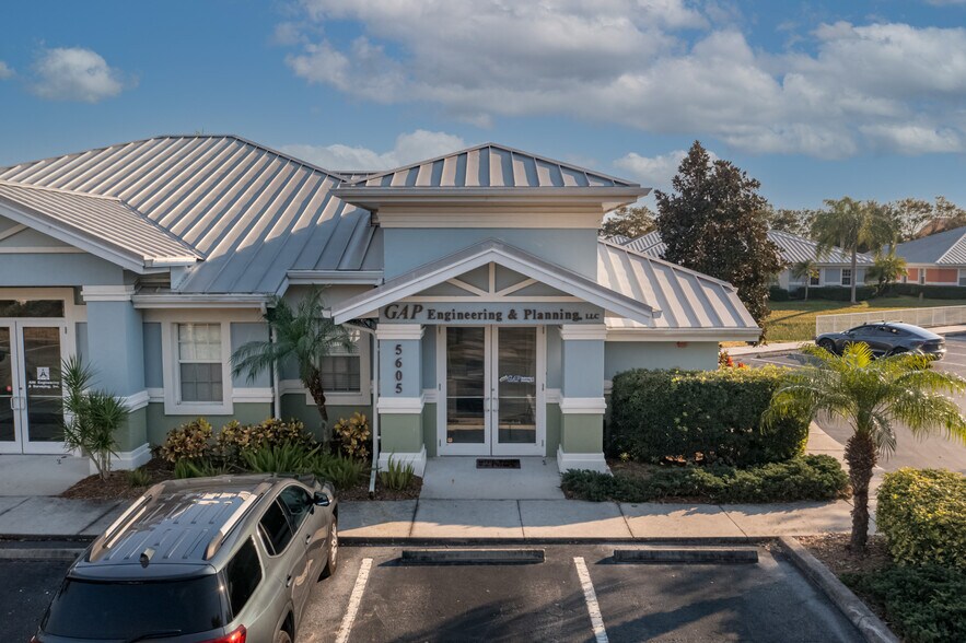 More Photos Of 5601-5605 Marquesas Cir, Sarasota Office For Sale