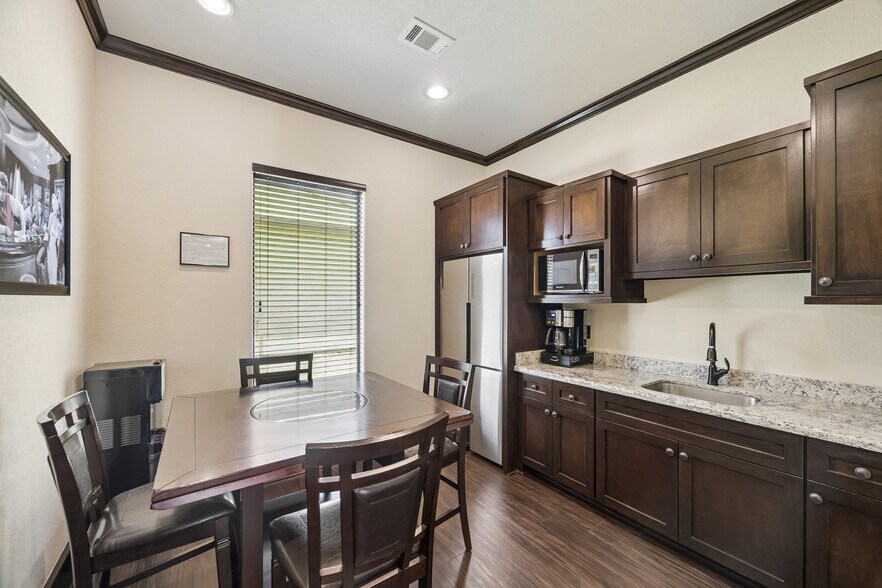 More Photos Of 12807 Haynes Rd, Houston Office For Sale