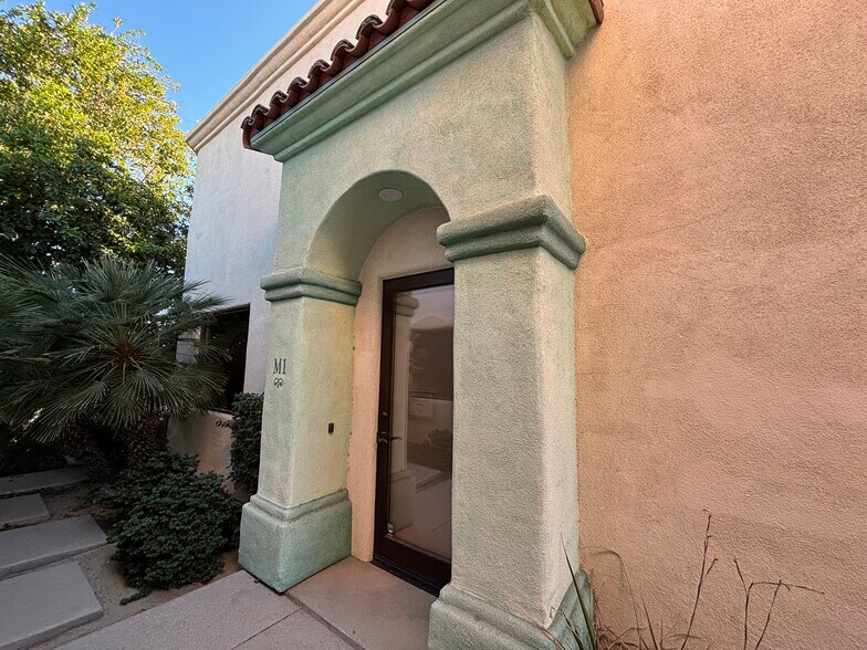 More Photos Of 41750 Rancho Las Palmas Dr, Rancho Mirage Office For Lease