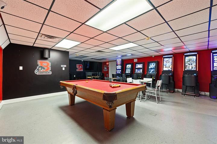 More Photos Of 140 S Market St, Elysburg Office For Sale