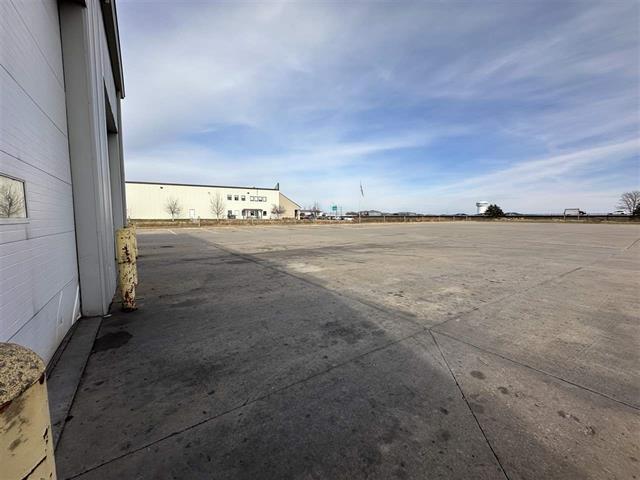 More Photos Of 2740 Stoner Ct, North Liberty Truck Terminal For Lease