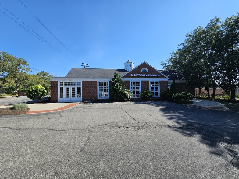More Photos Of 15808 Chagrin Blvd, Shaker Heights Office For Sale