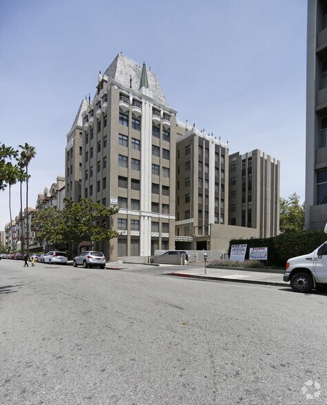 Primary Photo Of 634 S Gramercy Pl, Los Angeles Coworking Space