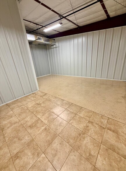 More Photos Of 540 N State Road 434, Altamonte Springs Self Storage For Sale