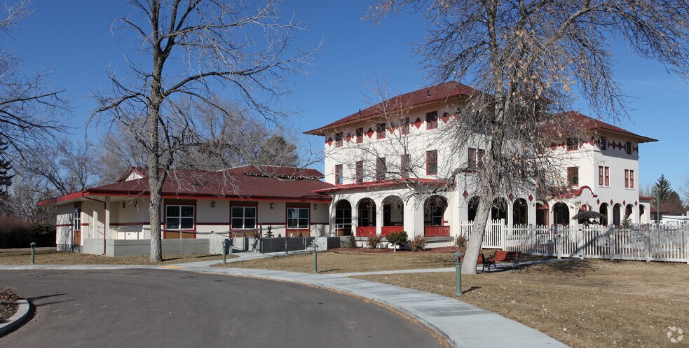 Primary Photo Of 210 N Idaho St, Wendell Assisted Living For Sale