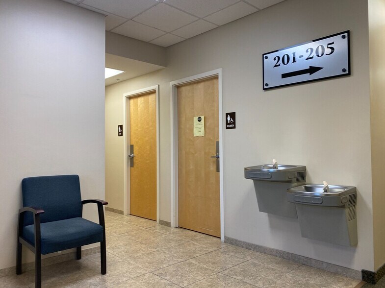 More Photos Of 201 W Guava St, The Villages Medical For Lease