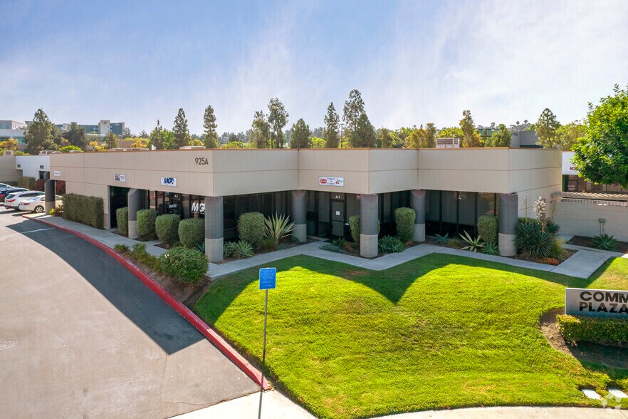 More Photos Of 925 Hale Pl, Chula Vista Light Manufacturing For Lease