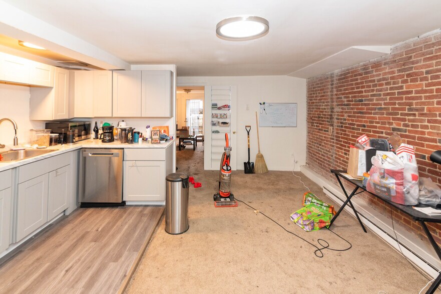 More Photos Of 50 W Biddle St, Baltimore Apartments For Sale