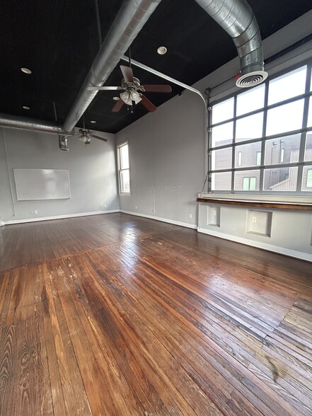 More Photos Of 1000 Main St, Nashville Restaurant For Lease