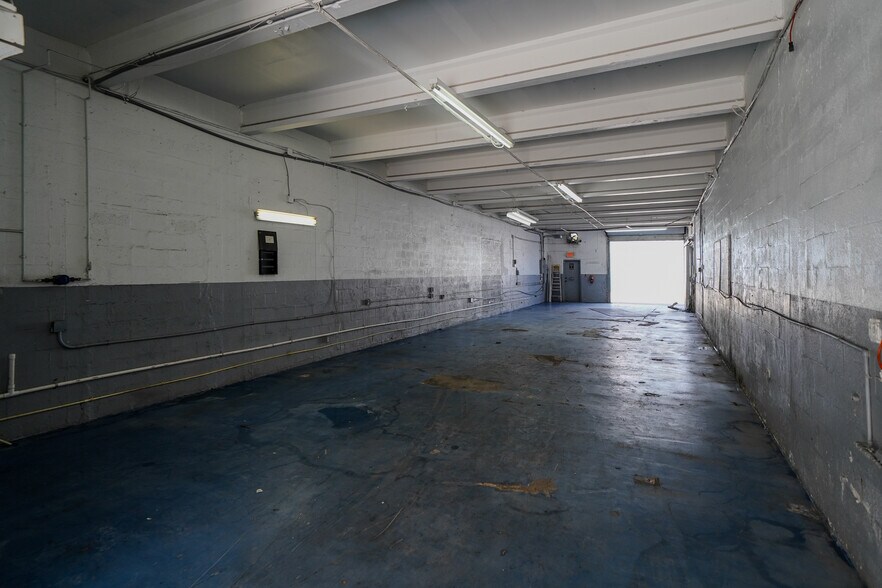 More Photos Of 743-749 NW 23rd St, Miami Food Processing For Lease