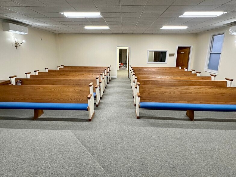 More Photos Of 346 Denison St, Baltimore Religious Facility For Sale