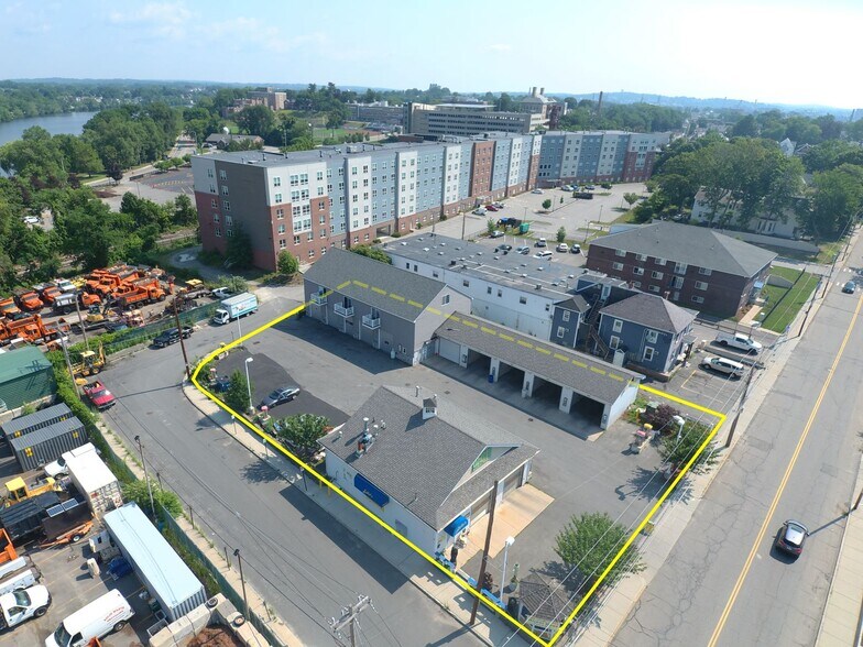 More Photos Of 1317 Middlesex St, Lowell Carwash For Sale
